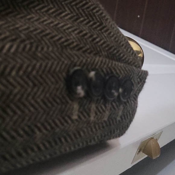 Jacket - Picture 5 of 10